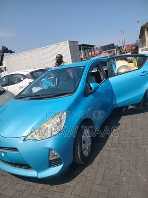 Toyota Aqua 2013