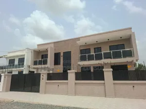 4 Bedroom House for Sale in Lakeside Estate, Adenta