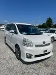 Toyota Voxy ZS 2WD 7-Seater 2013 White - 1