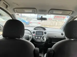 2013 Toyota Sienta 1.5 FWD Minivan