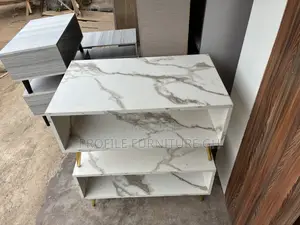 Royal Comfort Center Table