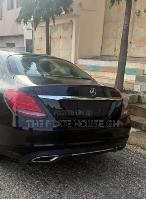 2018 Mercedes-Benz C300 Base RWD Sedan - Black