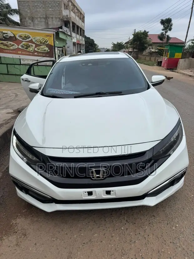 Honda Civic Touring Sedan 2019 White - 1