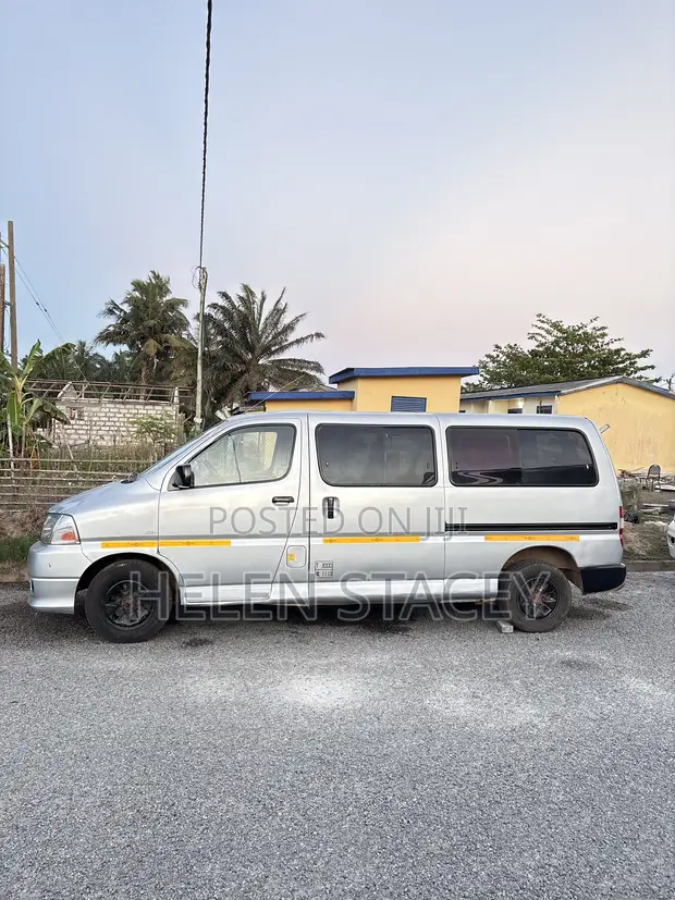 Toyota HiAce 2007 Silver - 1