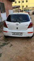 Toyota Vitz 1.0 FWD 3dr 2010 White - 3