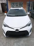 Toyota Corolla 2017 White - 4