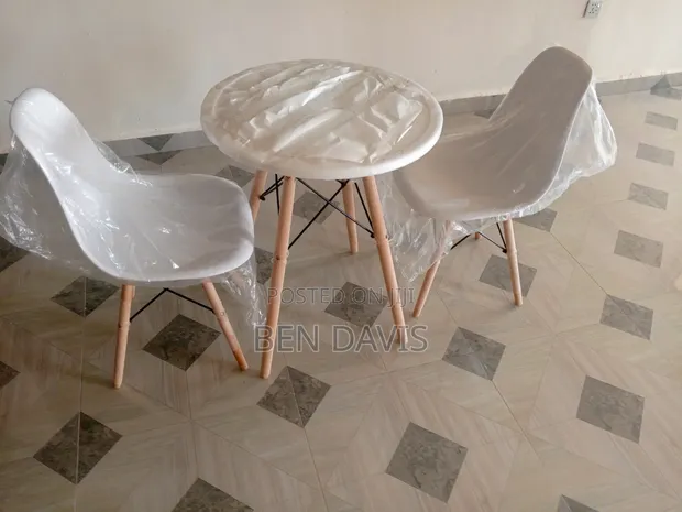 Comfortable Coffee Chairs & Table Set - 1
