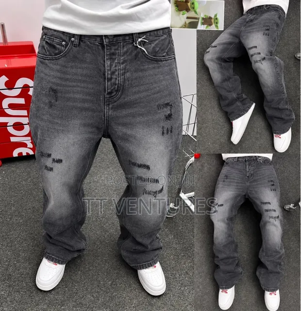 4F Baggy Jeans - 1
