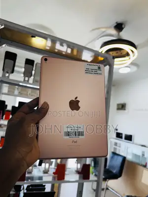 Apple iPad Pro 9.7 (2016) 32GB Rose Gold