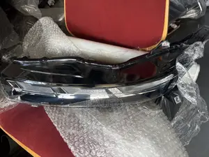 Mitsubishi L200 2023-2025 Headlights/Daylight Running Lights