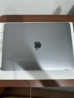 Apple MacBook Pro 2022 M2 8GB RAM 256GB SSD
