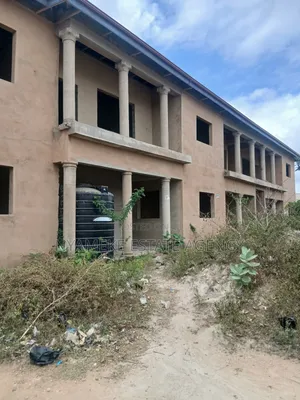 11-Bedroom House for Sale in American, Nyanyano