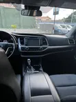 Toyota Highlander 2018 White - 2