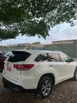 Toyota Highlander 2018 White - 3