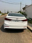 Hyundai Elantra 2017 White - 1