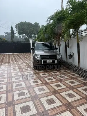 Mitsubishi Pajero 3.0 2011 SUV