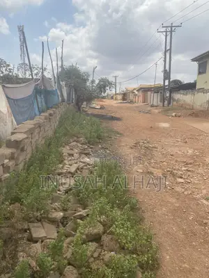 Commercial Land for Sale at Santeo