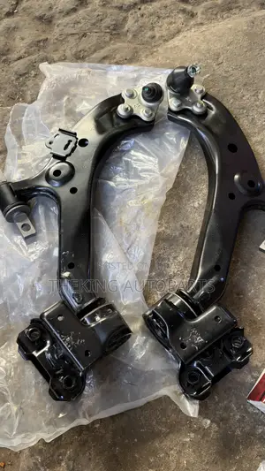 Honda CR-V 2015-2016 Lower Arm