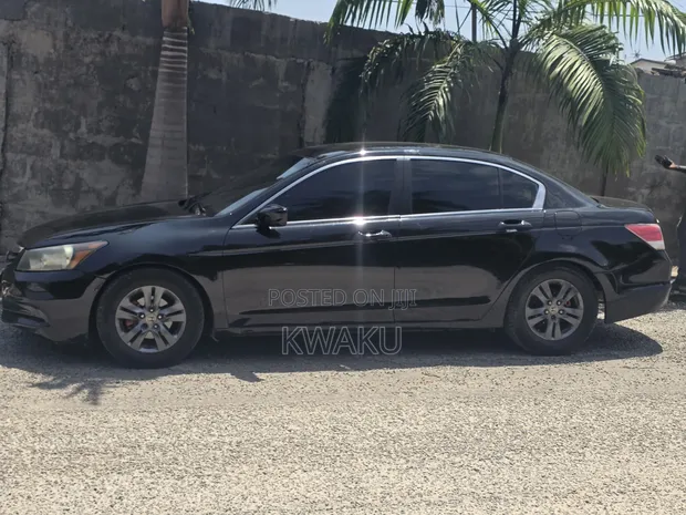 Honda Accord 2012 Black - 1