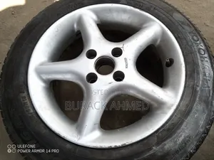 Toyota Yaris / Vitz Rim 15 (Used)