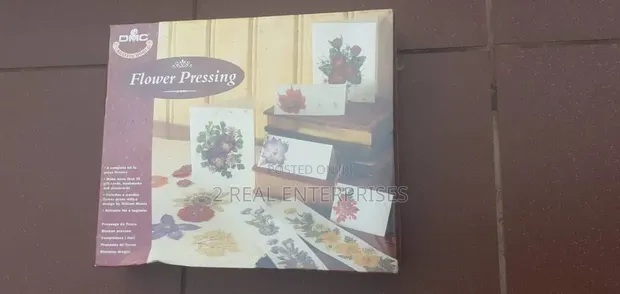 DMC Creative World Flower Pressing Complete Craft Starter Kit - 1