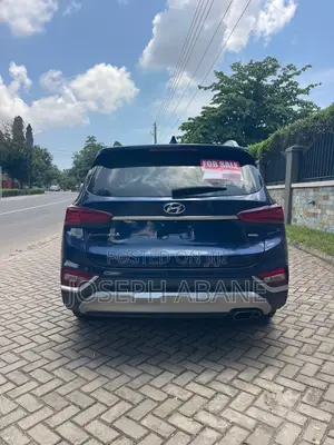 2019 Hyundai Santa Fe - Full Option