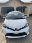 Toyota Vitz 1.0 FWD 5dr 2015 White - 1