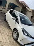 Toyota Vitz 1.0 FWD 5dr 2015 White - 3