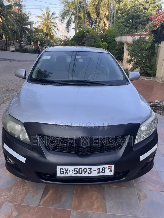 2010 Toyota Corolla LE Sedan - 1