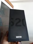 New Samsung Galaxy S20 128GB Gray - 2