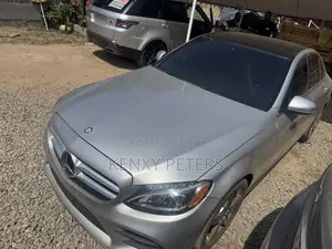 2017 Mercedes-Benz C300 Base Sedan RWD Silver