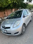 Toyota Vitz 2010 Silver - 4