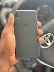 Apple iPhone XR 64GB Black - 2