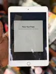 Apple iPad mini 4 128GB Yellow - 2