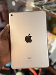 Apple iPad mini 4 128GB Yellow - 4