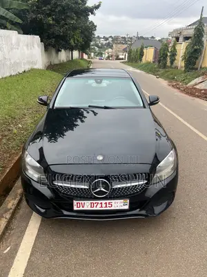Mercedes-Benz C300 2015 Black