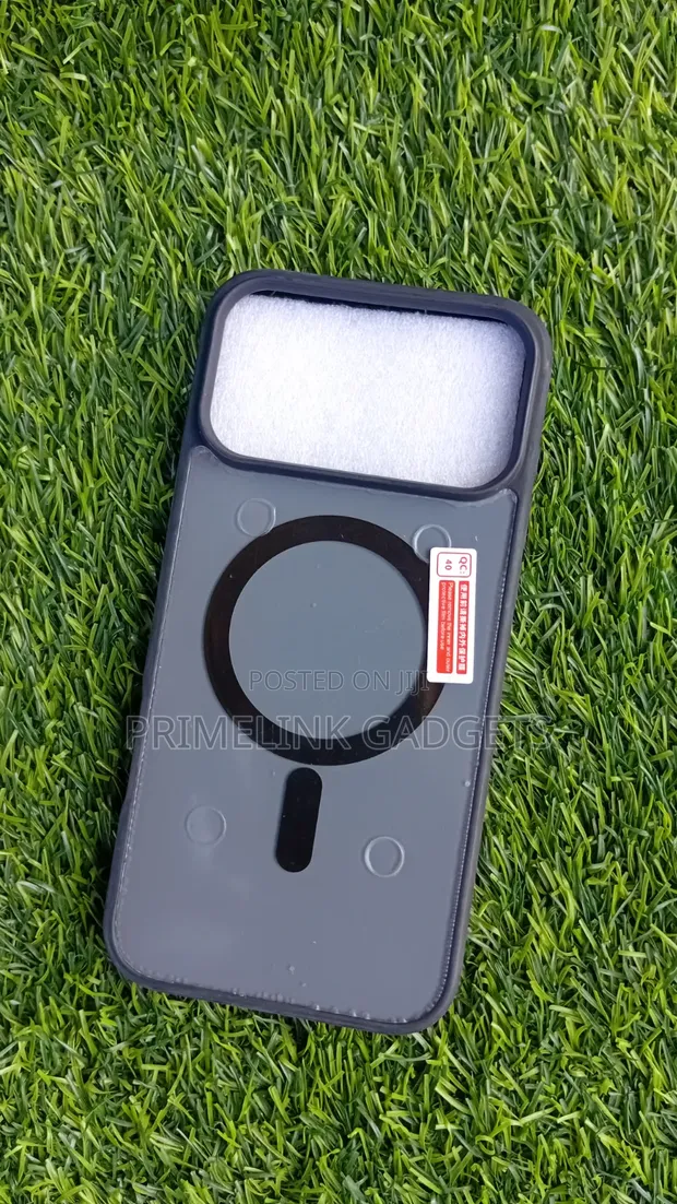 iPhone 18/17 Pro Max Translucent Matte Case - 1