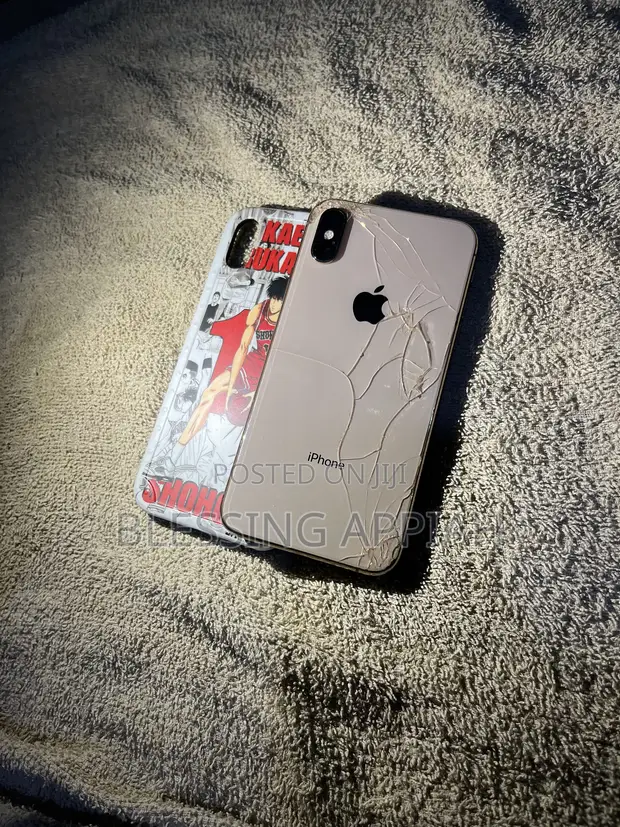 Apple iPhone XS 64GB Gold - 1