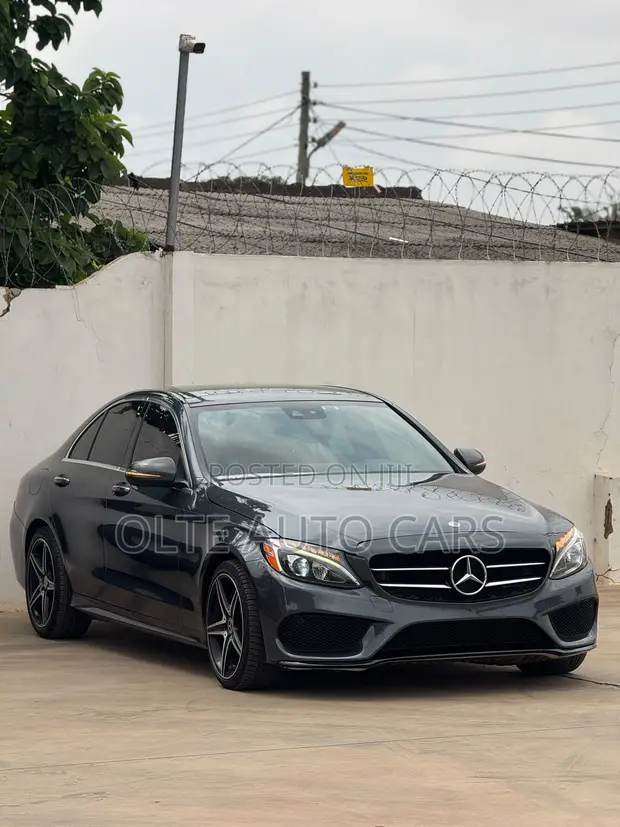 2017 Mercedes-Benz C300 Base 4Matic Sedan AWD - 1