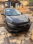 Honda Civic Touring Sedan 2019 Black - 3
