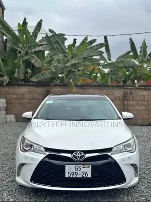 Toyota Camry SE 2015