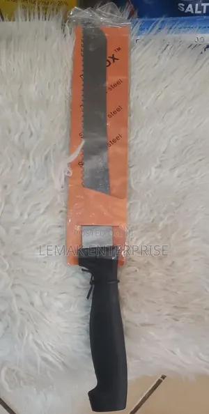 Brand New GE Serrated Bread and Cake Knife