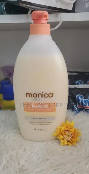 Monica Almond Bath & Shower Creme - 1 Liter