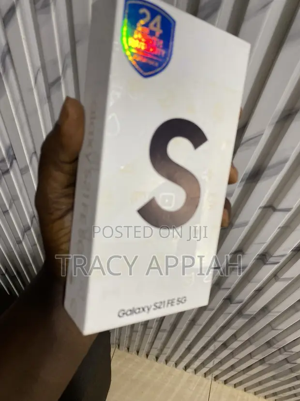New Samsung Galaxy S21 FE 128GB White - 1