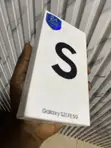New Samsung Galaxy S21 FE 128GB White - 3