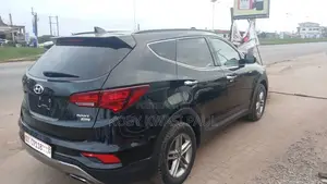 Hyundai Santa Fe SE AWD 2017 Black