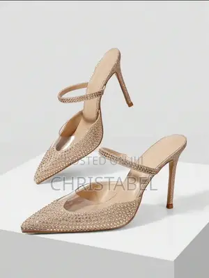 Ladies Gold Pointed Heel Shoes