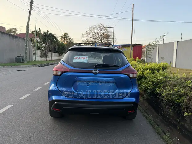 Nissan Kicks SV 2023 Blue - 1