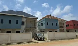 4 Bedroom House for Sale in Boundary Road Area