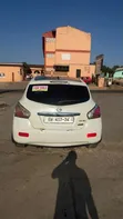 Nissan Tiida 1.6 Hatchback 2012 White - 3
